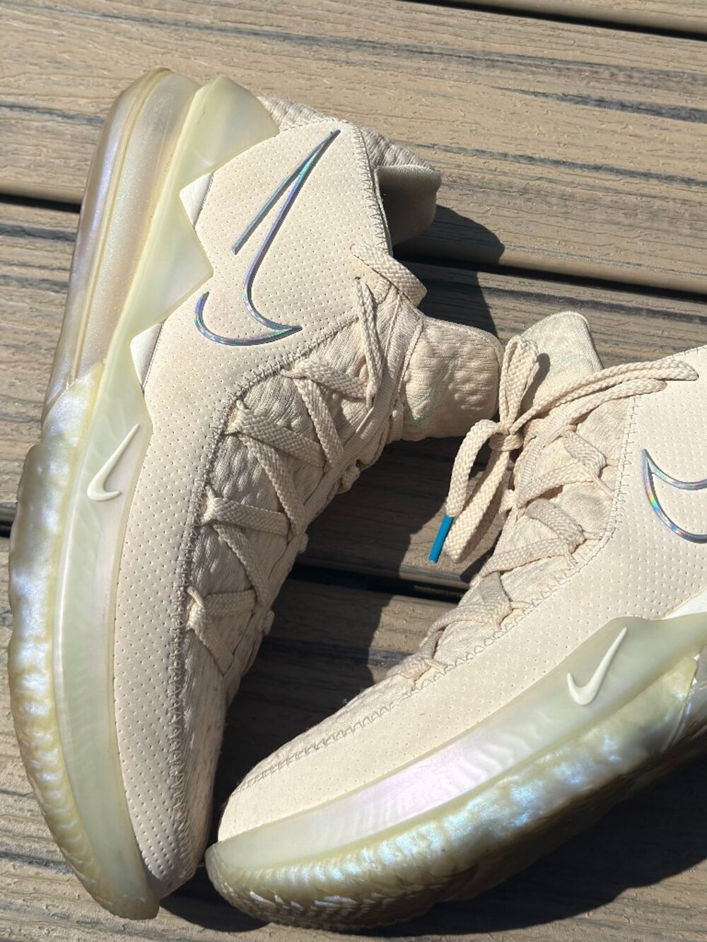 NIKE LEBRON 17 LOW EASTER CREAM OFF WHITE (CD5007-200) Men's Size 11